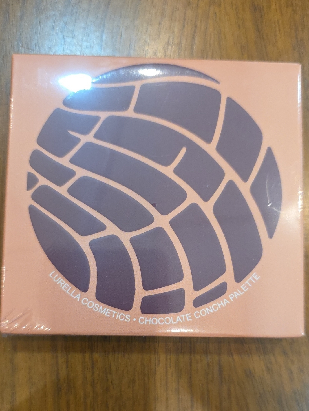Lurella Cosmetics Chocolate Concha Eyeshadow Palette - Peach & Brown